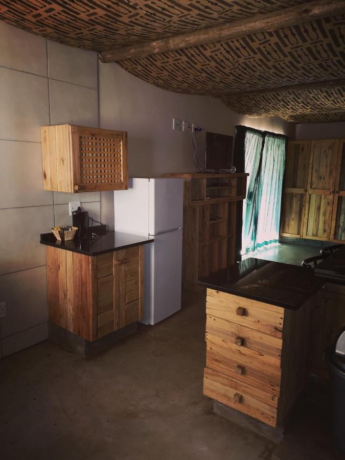 Aaa Rose Garden Guesthouse Mookgophong Dış mekan fotoğraf