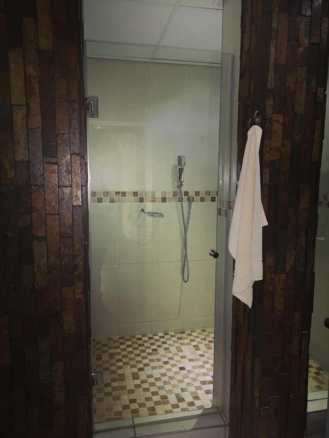 Aaa Rose Garden Guesthouse Mookgophong Dış mekan fotoğraf