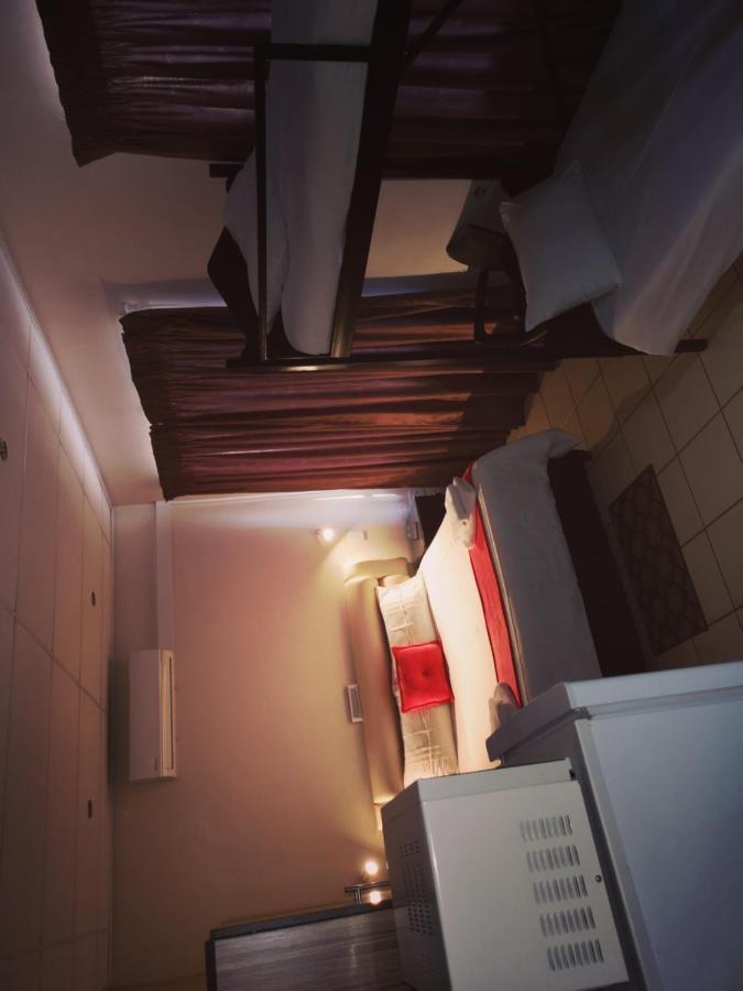 Aaa Rose Garden Guesthouse Mookgophong Dış mekan fotoğraf