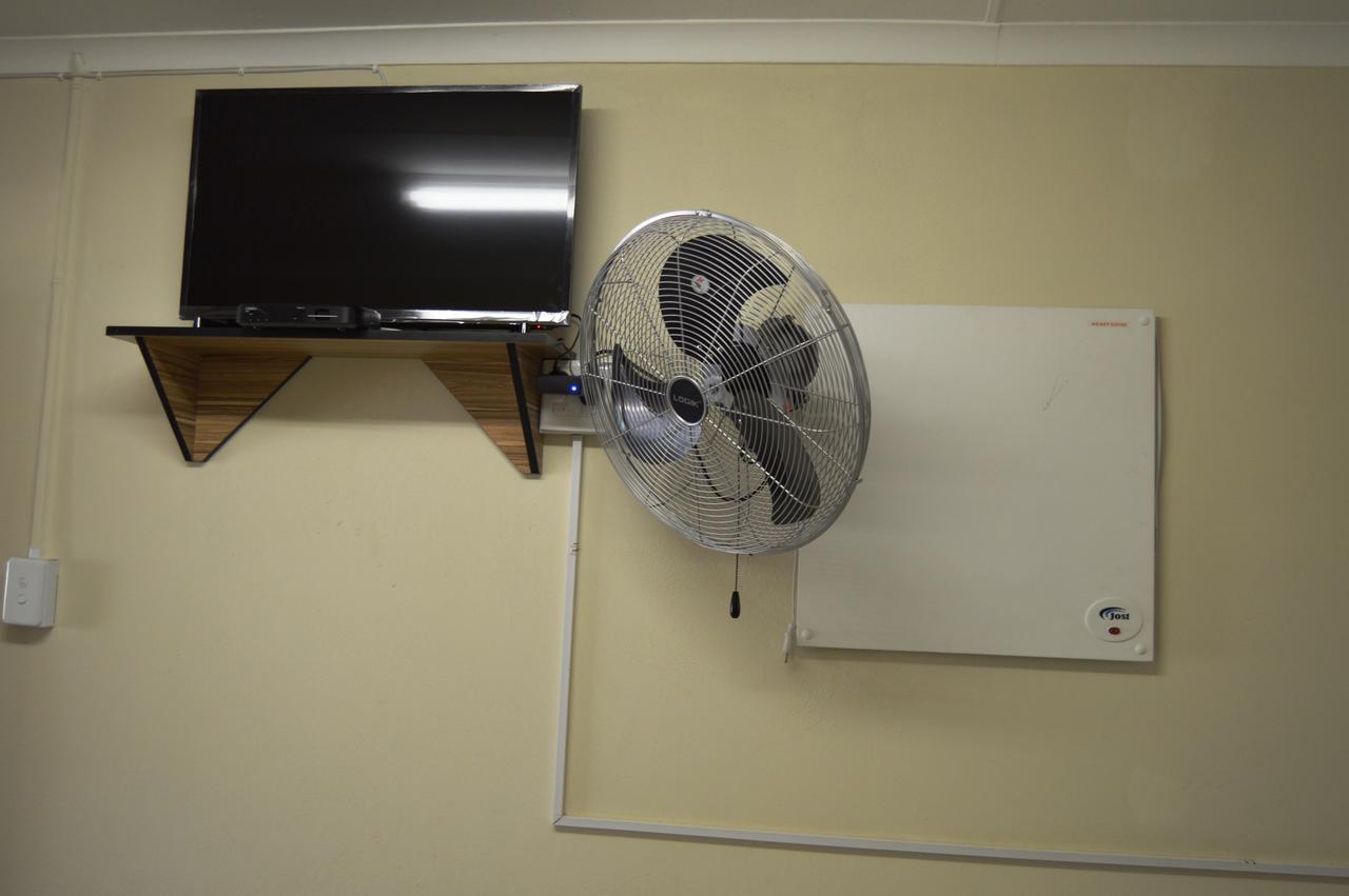 Aaa Rose Garden Guesthouse Mookgophong Dış mekan fotoğraf