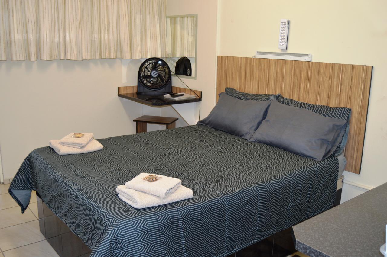 Aaa Rose Garden Guesthouse Mookgophong Dış mekan fotoğraf